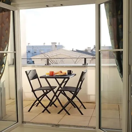 Au Vasco - Self Check-in, Private Parking